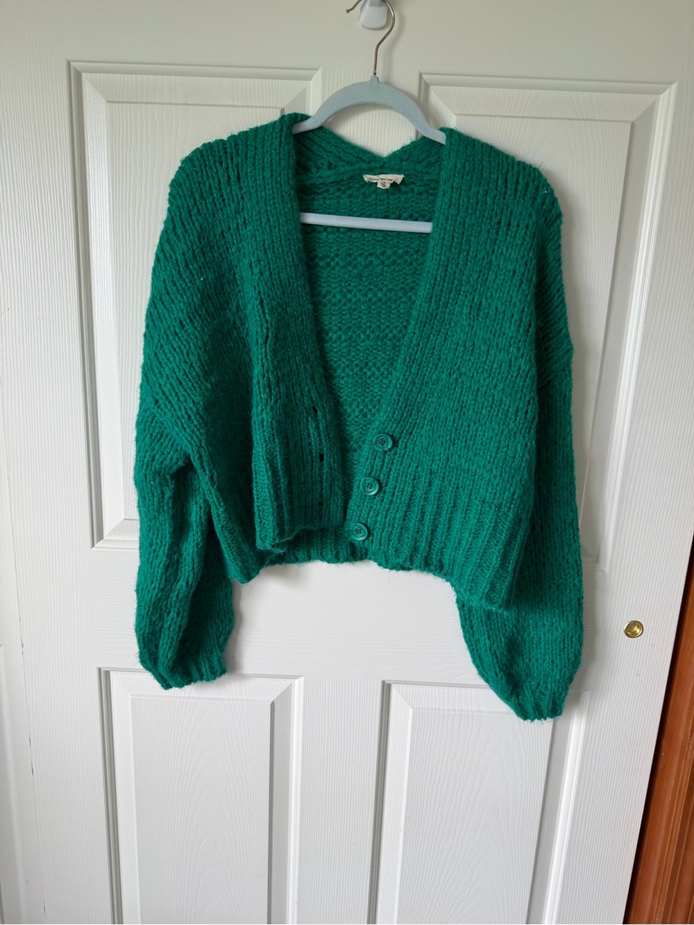 eesome Cropped V-Neck Teal Green Button Cardigan